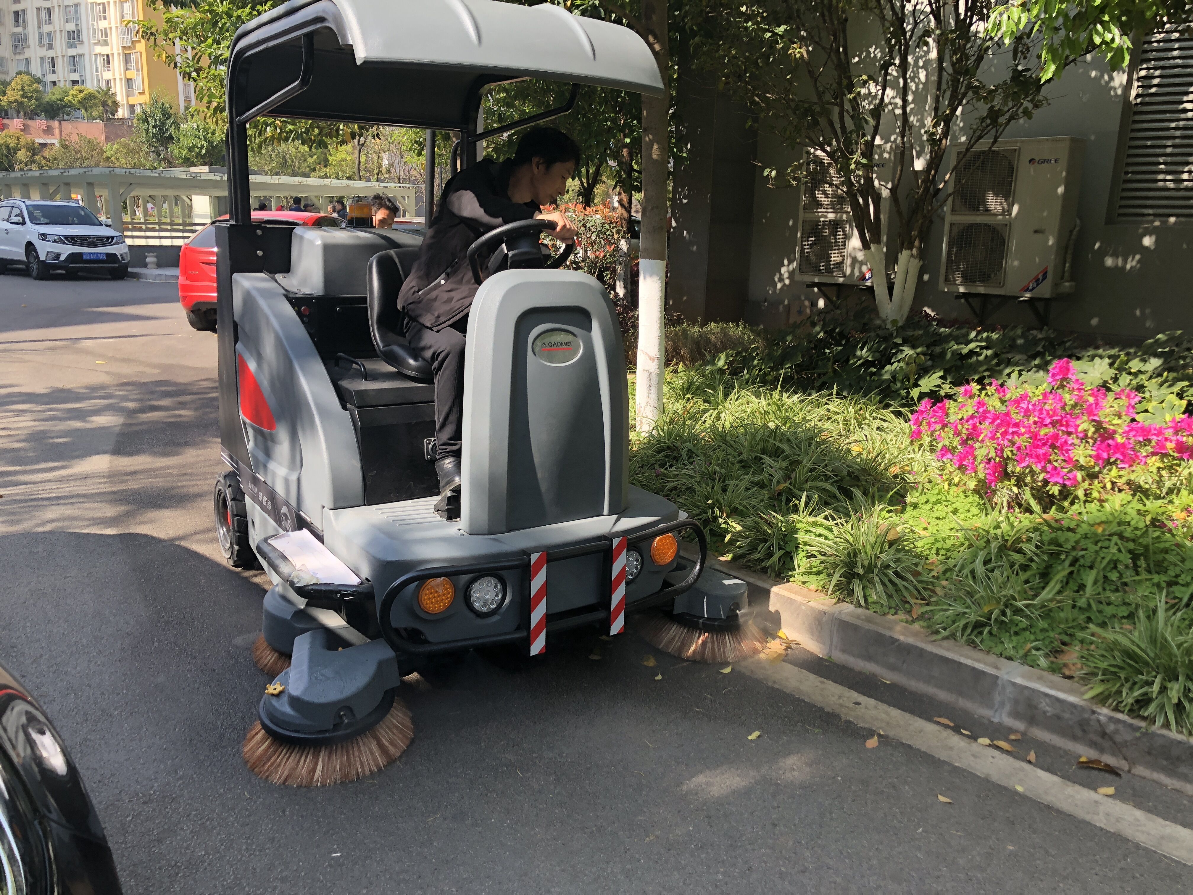 小區(qū)清掃車